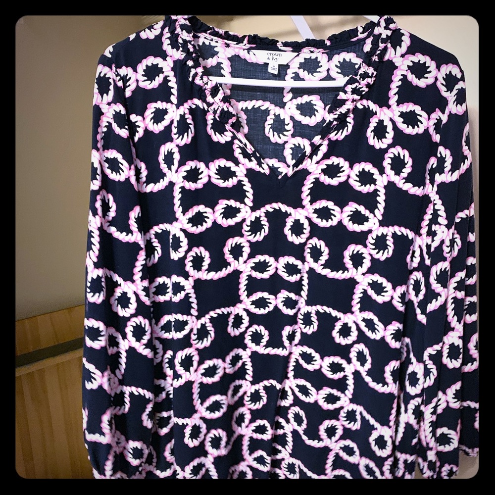 Crown and Ivy long sleeve